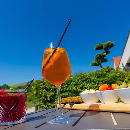 L'escale - Piscine & Szálloda