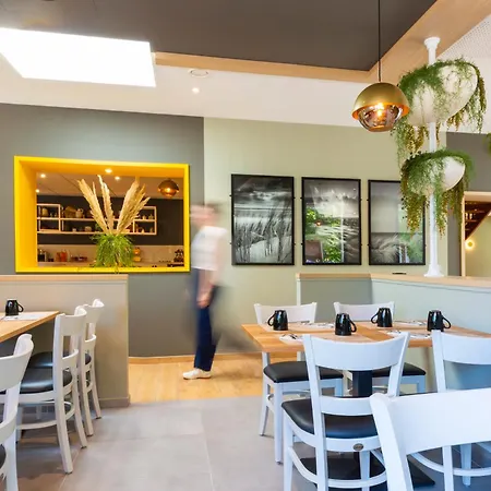 Szálloda L'escale - Piscine &