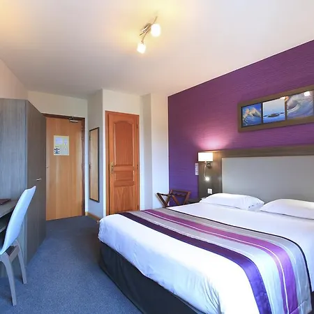 Szálloda L'escale - Piscine & 3*