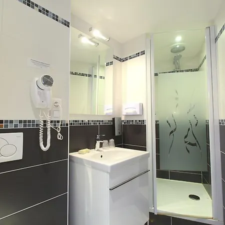 Szálloda L'escale - Piscine &