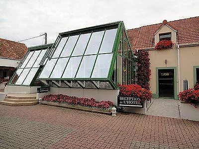 L'escale - Piscine & 3*