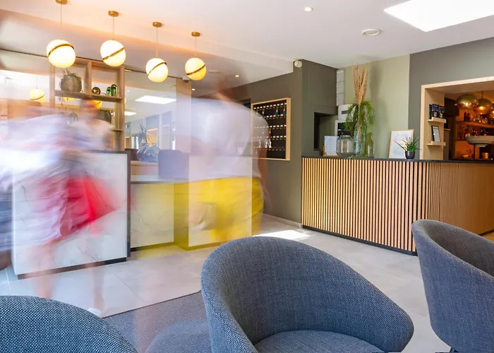 L'escale - Piscine & Hotel 3*