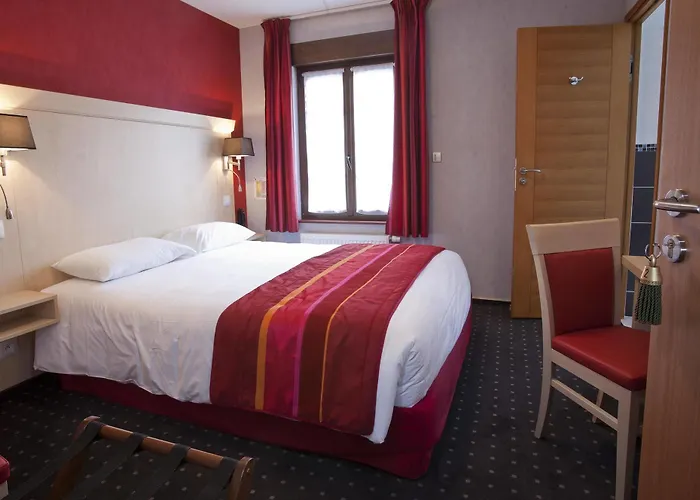 L'escale - Piscine & Hotel 3*